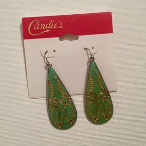 4/$15 💗 NWT Candies Green & Gold Tear Drop Shaped Earrings